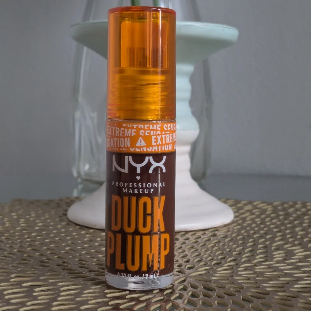 NYX Duck Plump High Pigment Lip Plumping Gloss “Twice the Spice” NWT